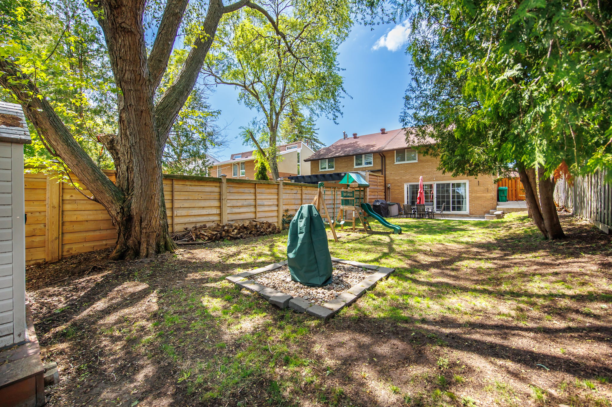 Real estate for sale in Toronto, Cabbagetown – 391 Wellesley St E, Ontario