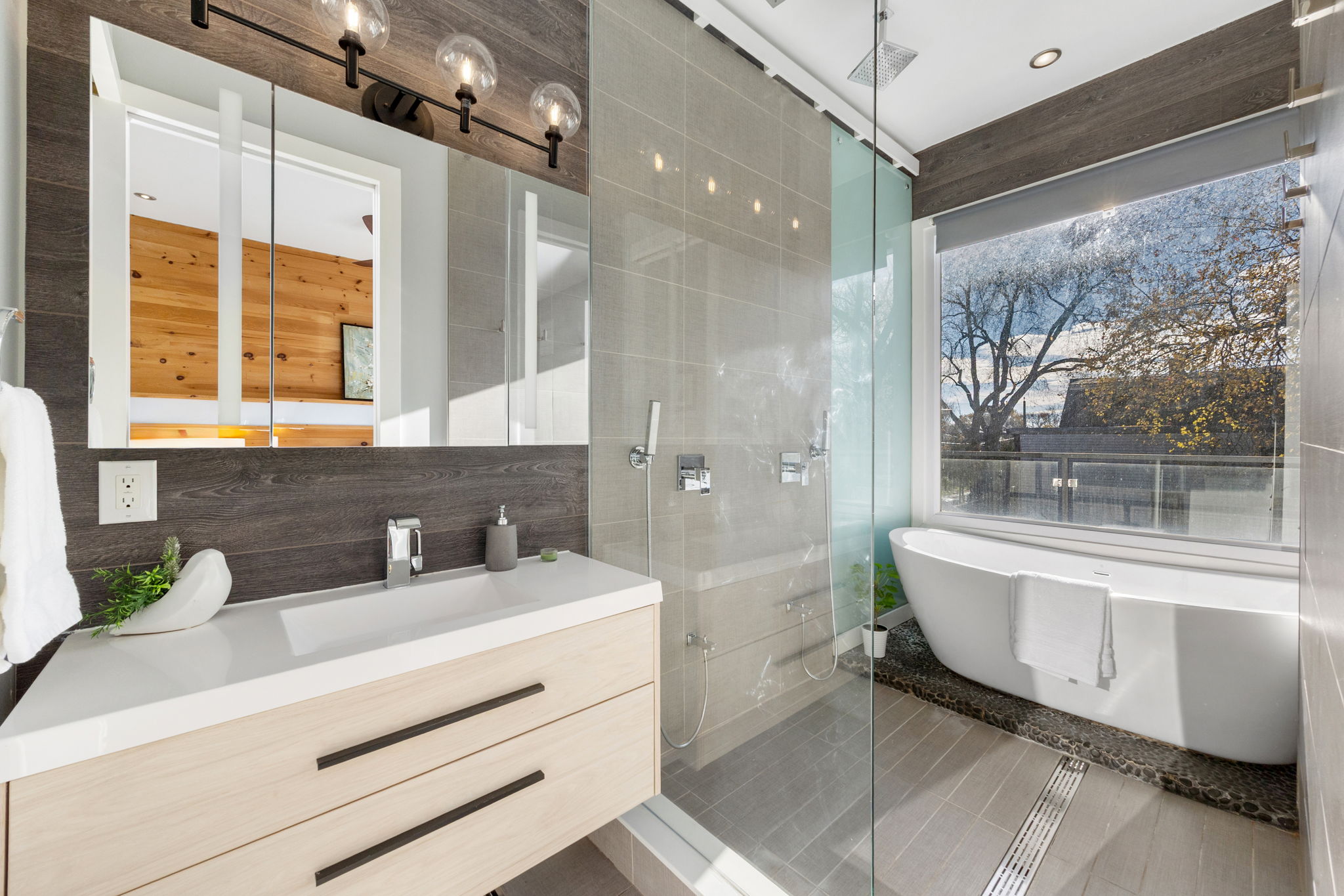 Real estate for sale in Toronto, Cabbagetown – 391 Wellesley St E, Ontario